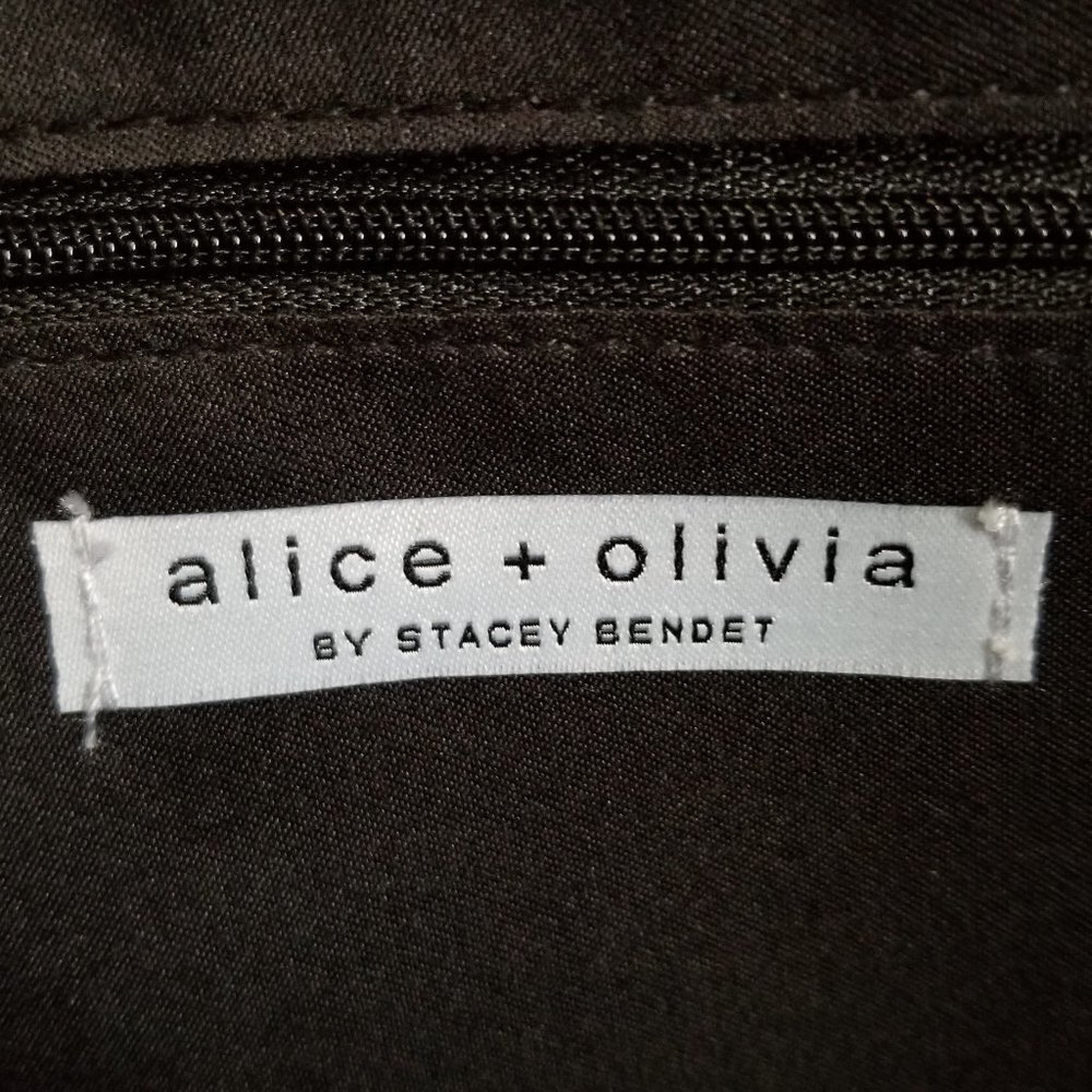 NWT Daisy Duffel Bag alice + olivia - Picture 9 of 12